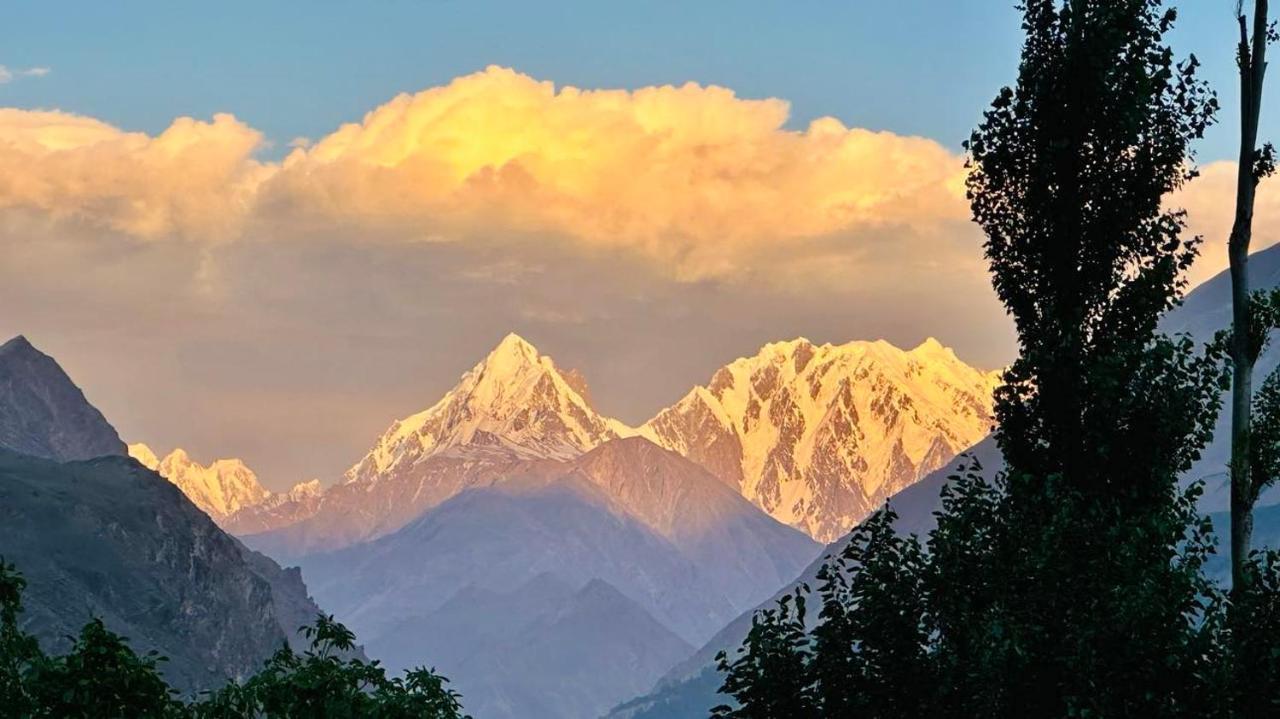 Backpackers Stories By Old Hunza Inn Karimabad  Exterior foto