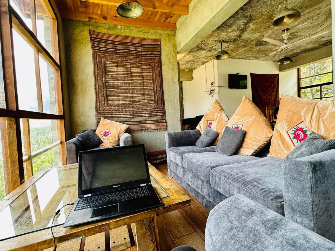 Backpackers Stories By Old Hunza Inn Karimabad  Exterior foto