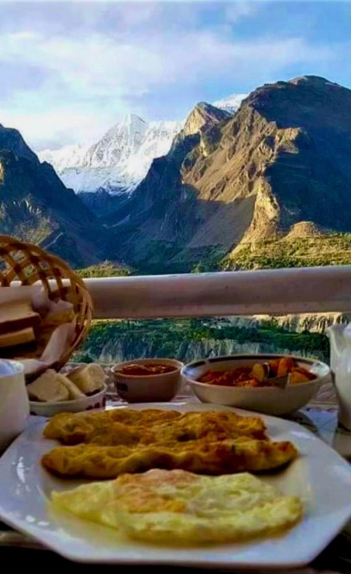 Backpackers Stories By Old Hunza Inn Karimabad  Exterior foto